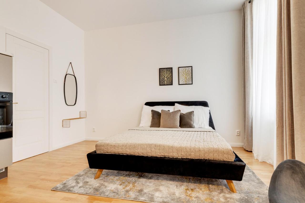 My Prague Apartments Rubesova Экстерьер фото